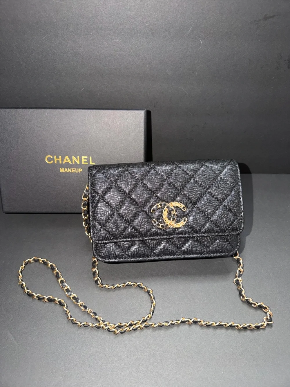 Chanel beaute makeup bag cosmetic chain quilted leather wallet on chain - Picture 2 of 11